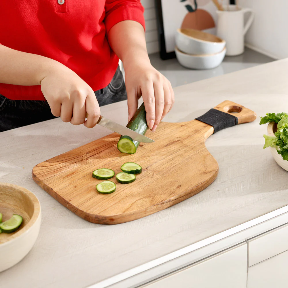 Acacia Wood Paddle Chopping Board - Natural Black - Image 3
