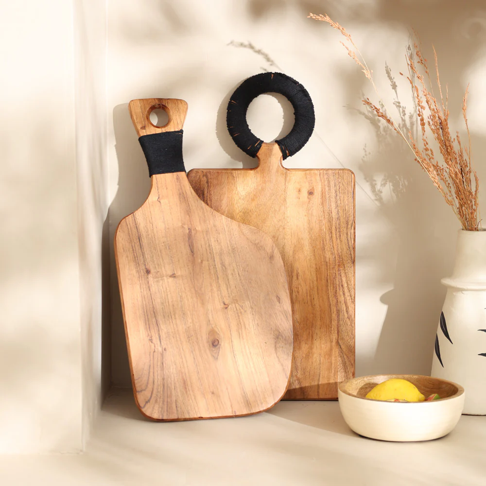 Acacia Wood Paddle Chopping Board - Natural Black - Image 7