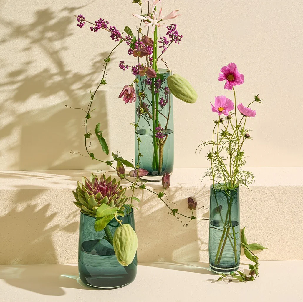 Ajana Glass Vase Slim - Green - Image 6