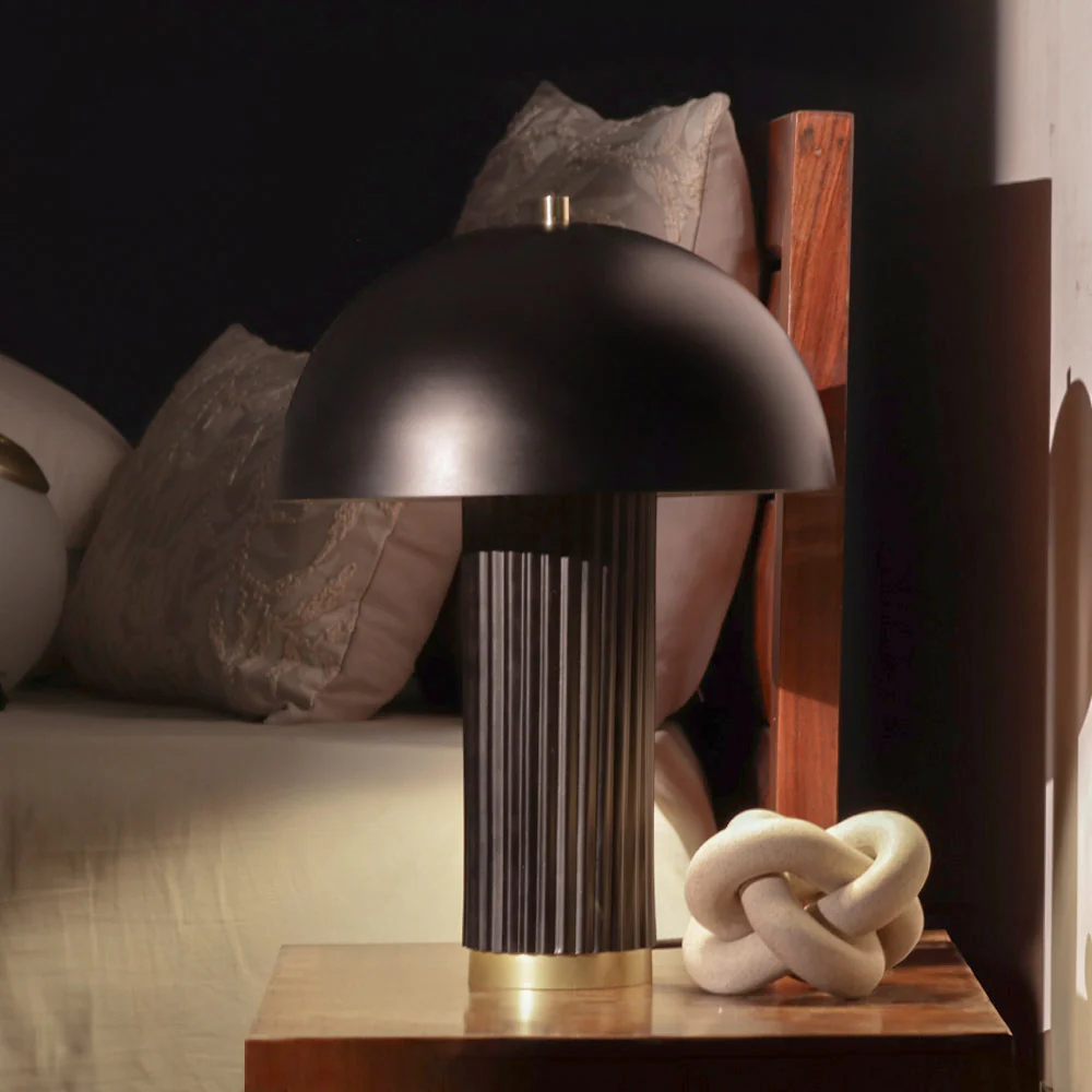 Amden Ribbed Table Lamp Large - Black Gold - Image 4