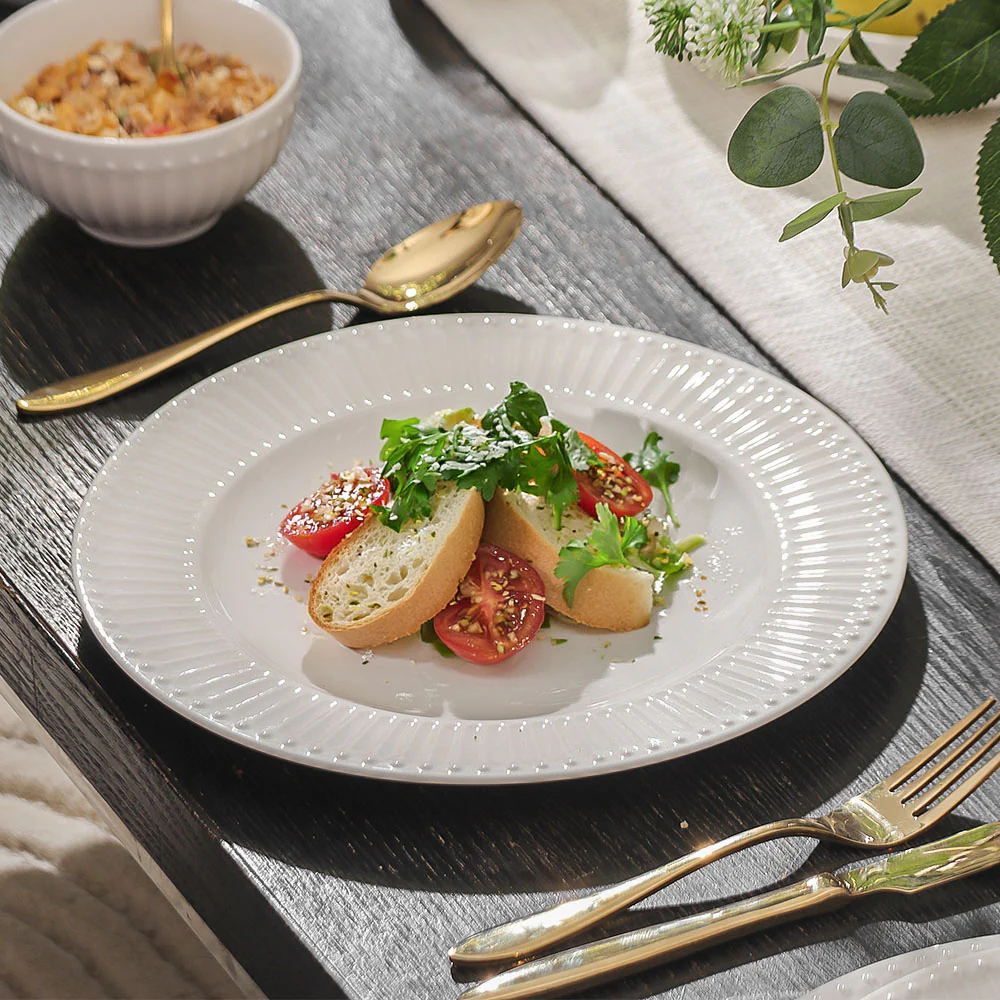 Aria Ceramic Dinner Plate - White - Image 3