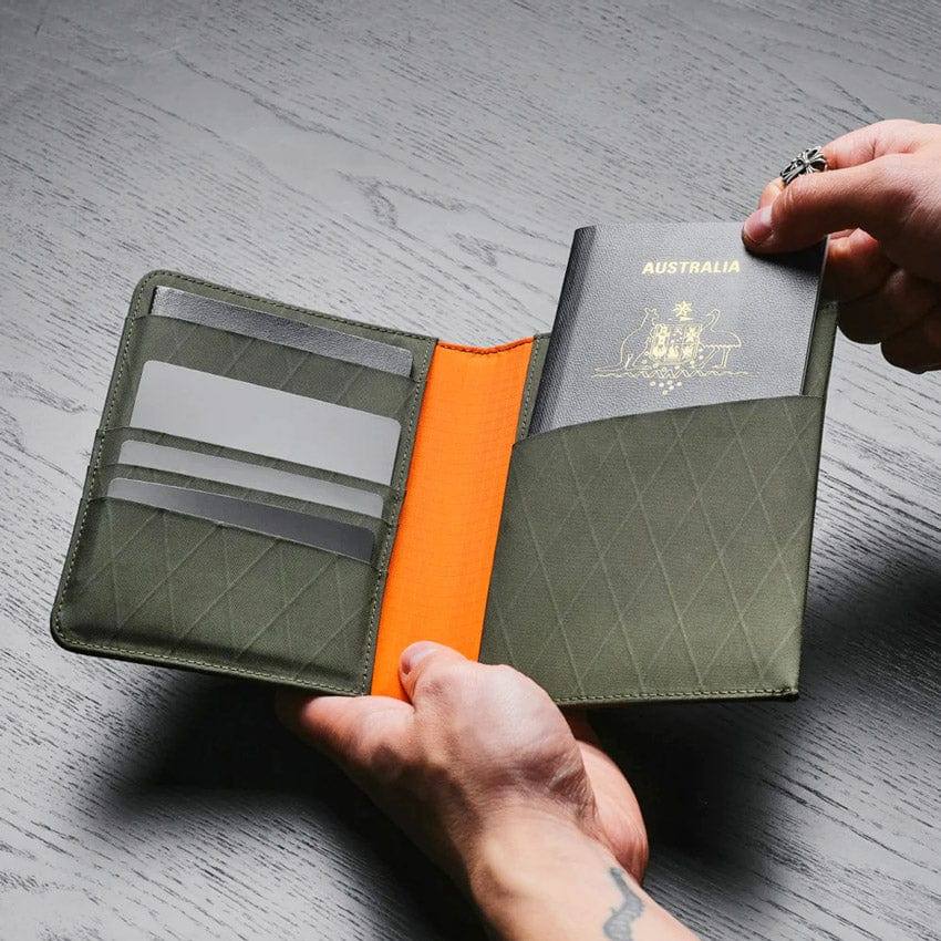 ARK Bifold Passport Wallet - Dark Green VX21 - Image 5