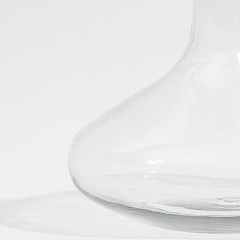 Arken Wine Decanter With Wooden Stopper 1800ml - Clear - Image 5