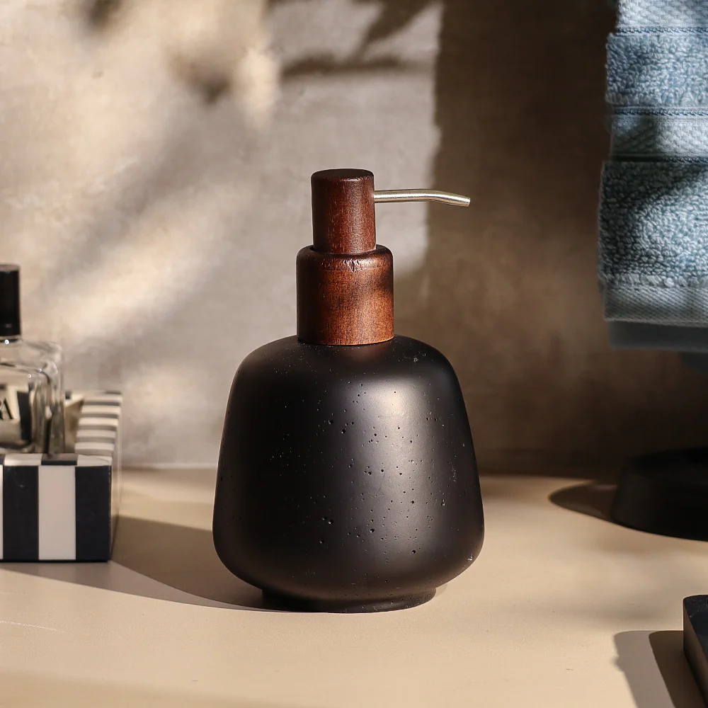Asher Soap Dispenser - Black - Image 7