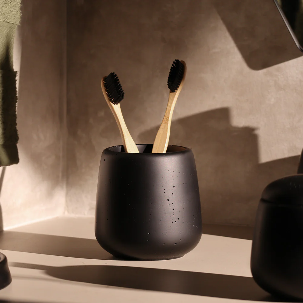 Asher Toothbrush Tumbler - Black - Image 4