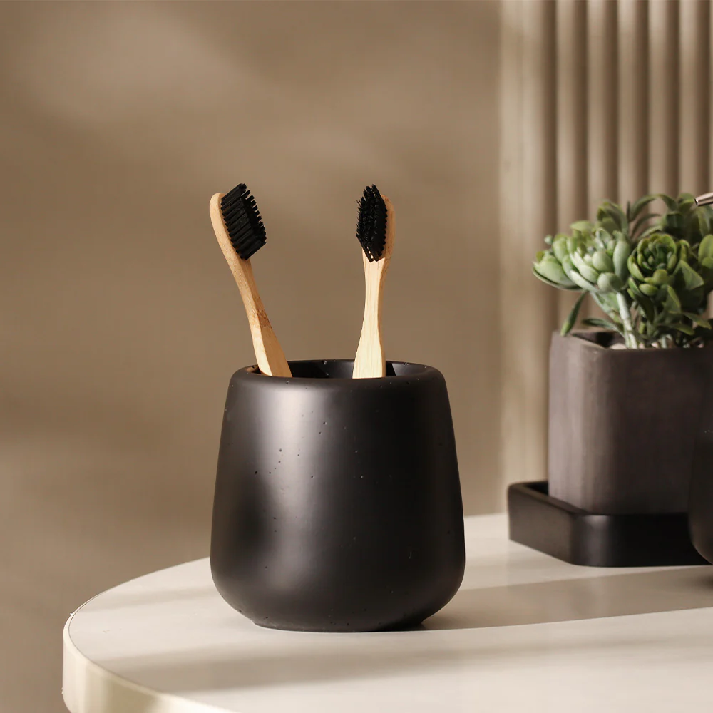 Asher Toothbrush Tumbler - Black - Image 5
