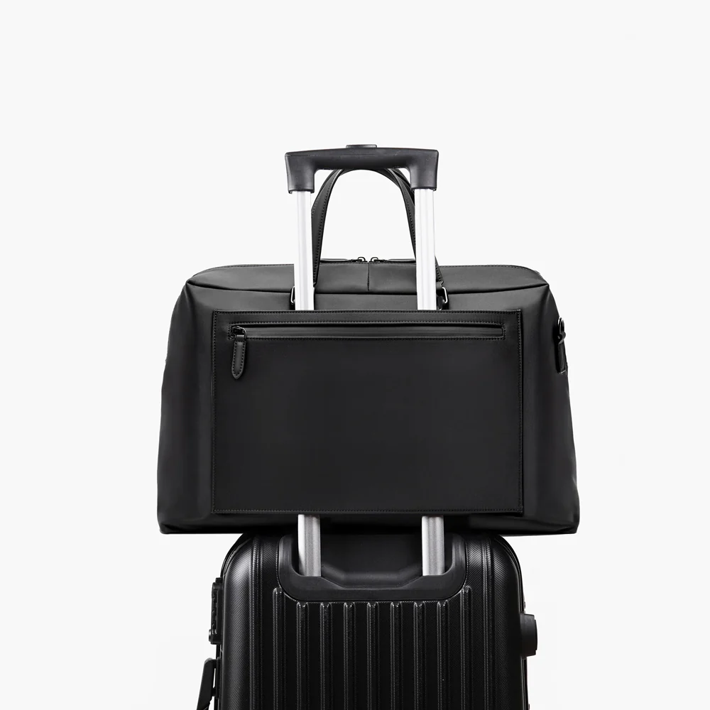 Avenue Weekender Bag 24L - Black - Image 9