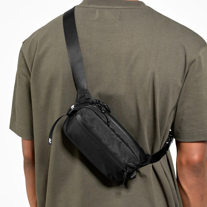 Aviator T33 Sling Bag 1.5L - Black - Image 8