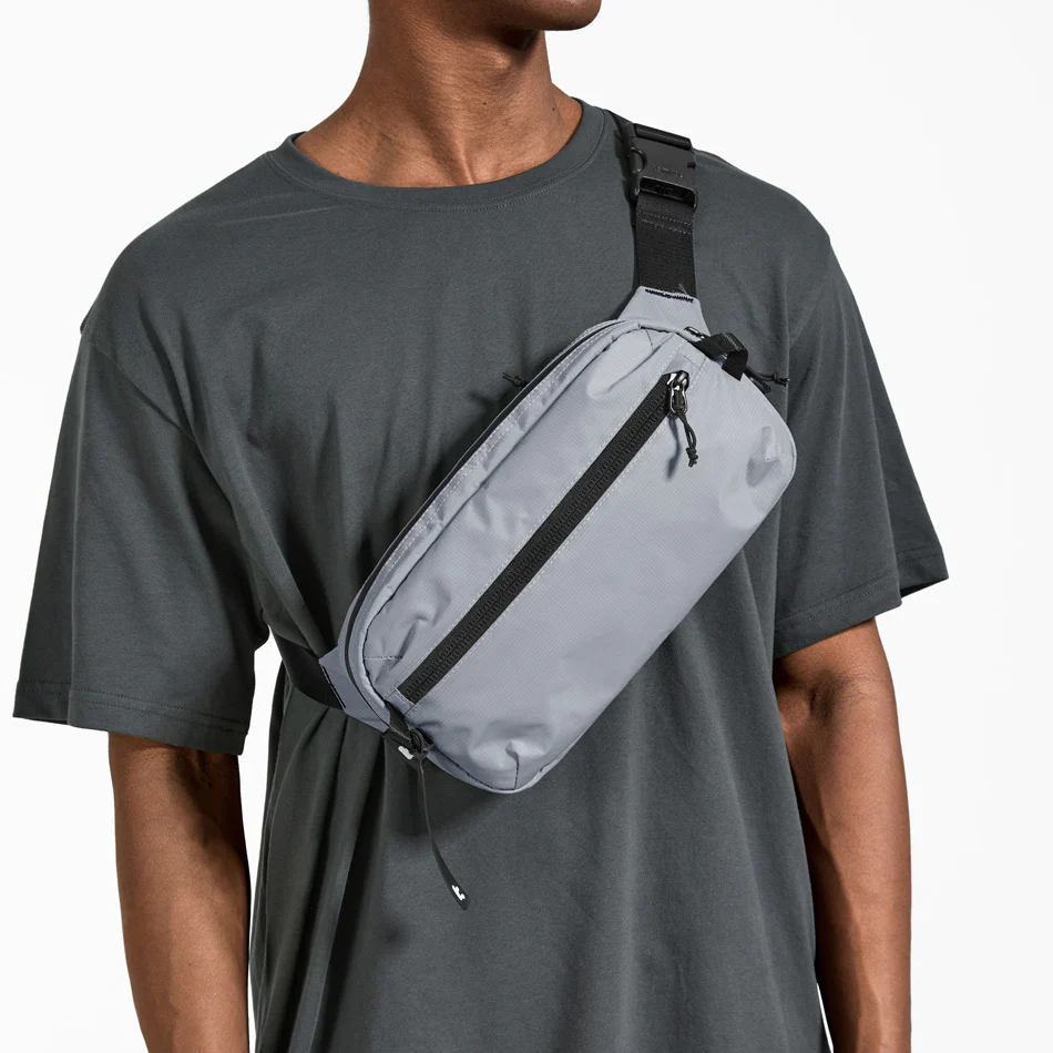 Aviator T33 Sling Bag 3.5L - Grey - Image 8
