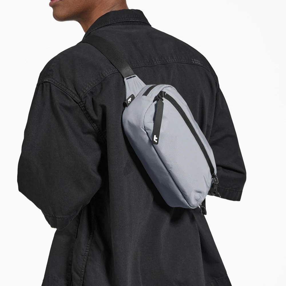 Aviator T33 Sling Bag 3.5L - Grey - Image 9