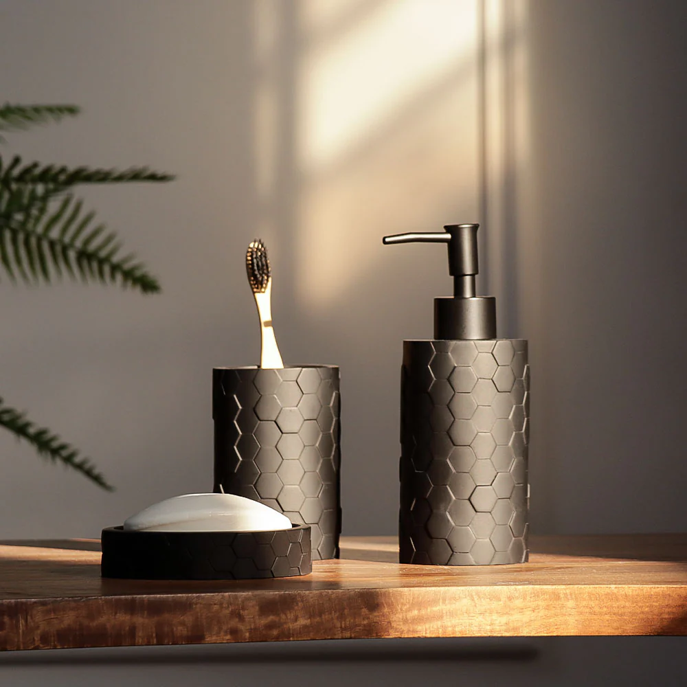 Beau 3-piece Bathroom Set - Black - Image 4