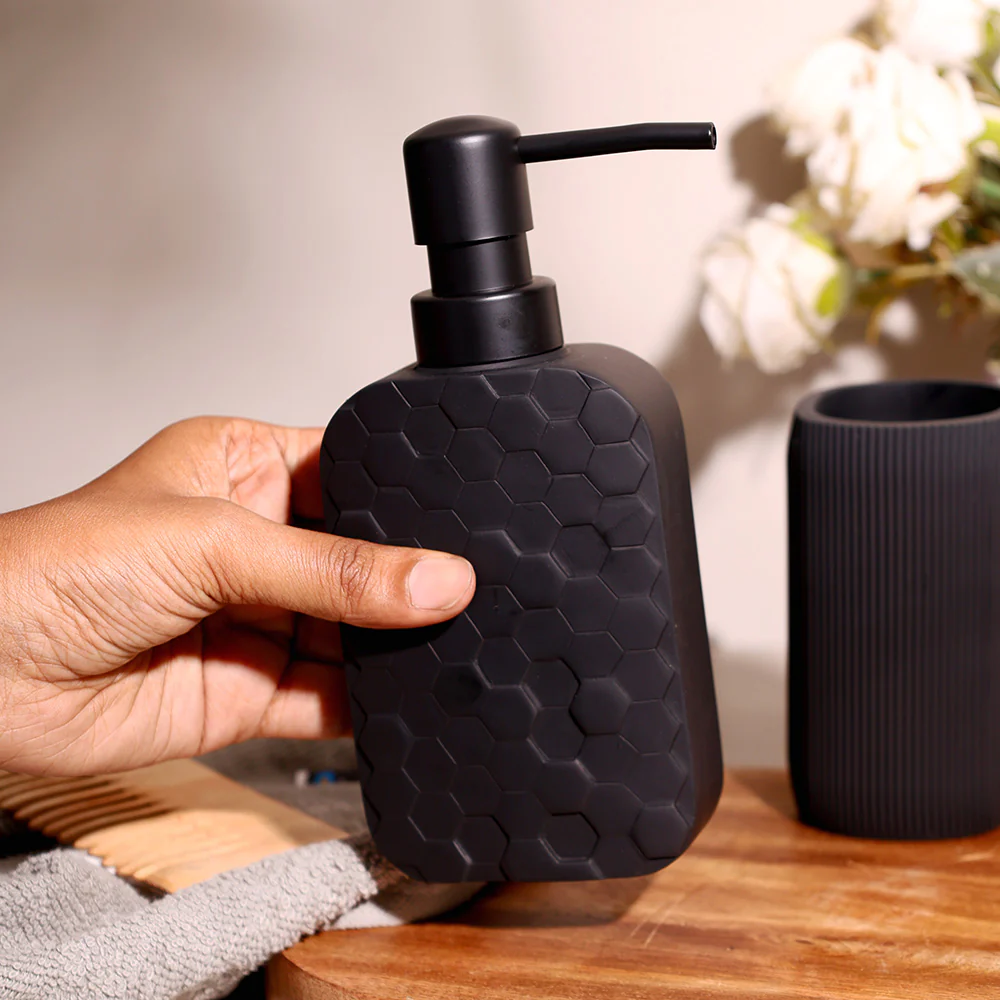Beau Soap Dispenser - Black - Image 2
