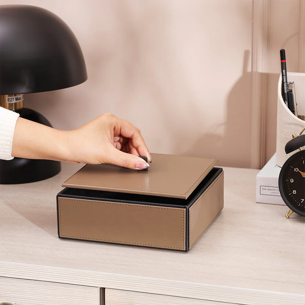 Bodge Storage Box with Lid - Cedar Black - Image 4