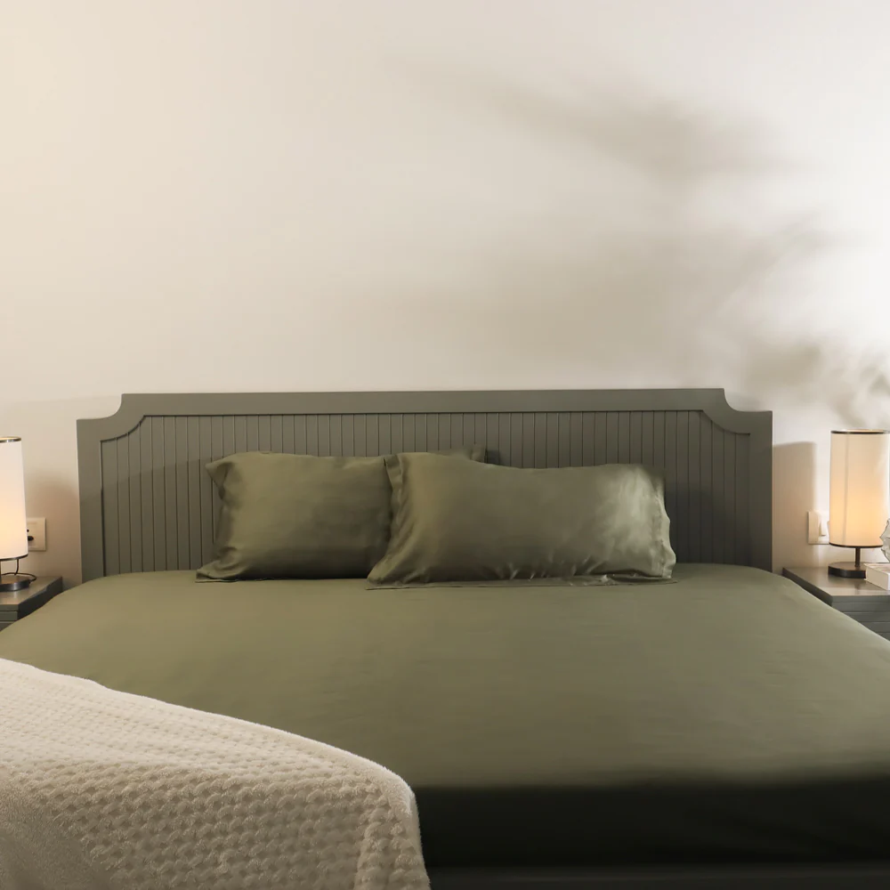 Bottega Bamboo Cotton King Size Bedsheet Set - Dark Green - Image 3