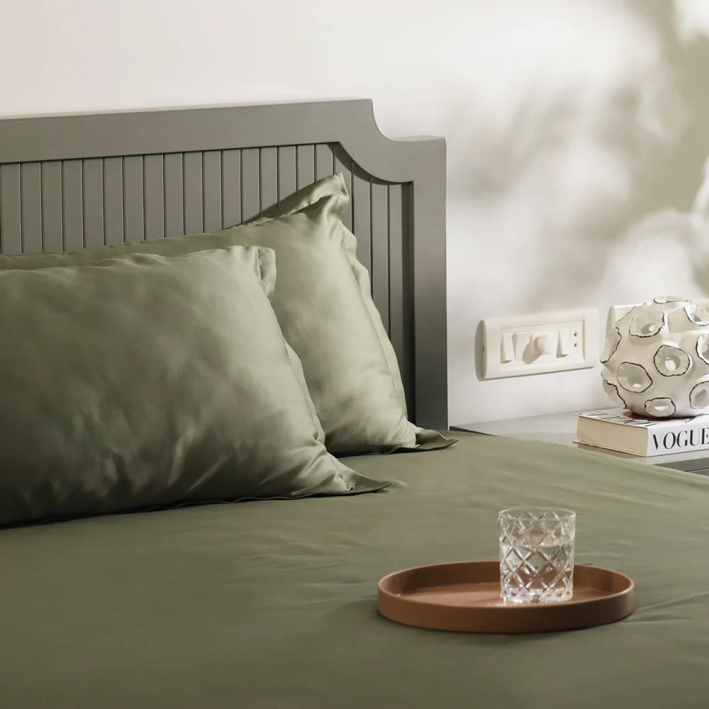 Bottega Bamboo Cotton King Size Bedsheet Set - Dark Green - Image 4