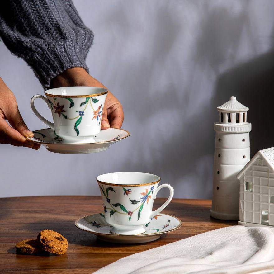 Bountiful Garden 12-piece Porcelain Tea Set - Image 4