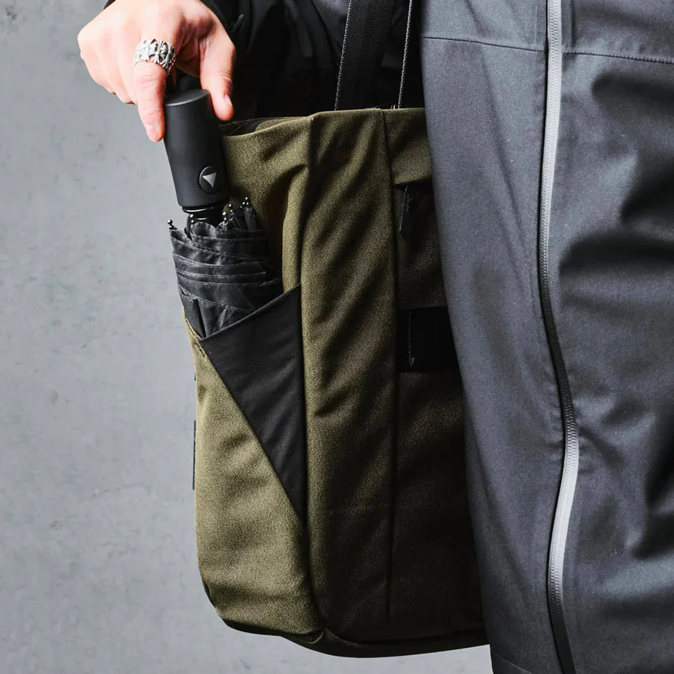 Bravo Tote Bag - Axoflux Army Green - Image 9
