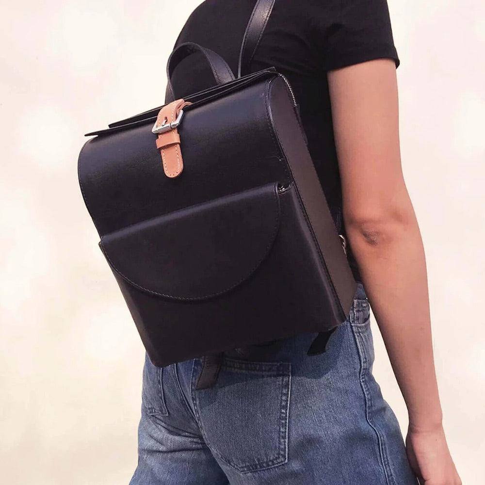 Capsule Backpack 7L - Black - Image 2