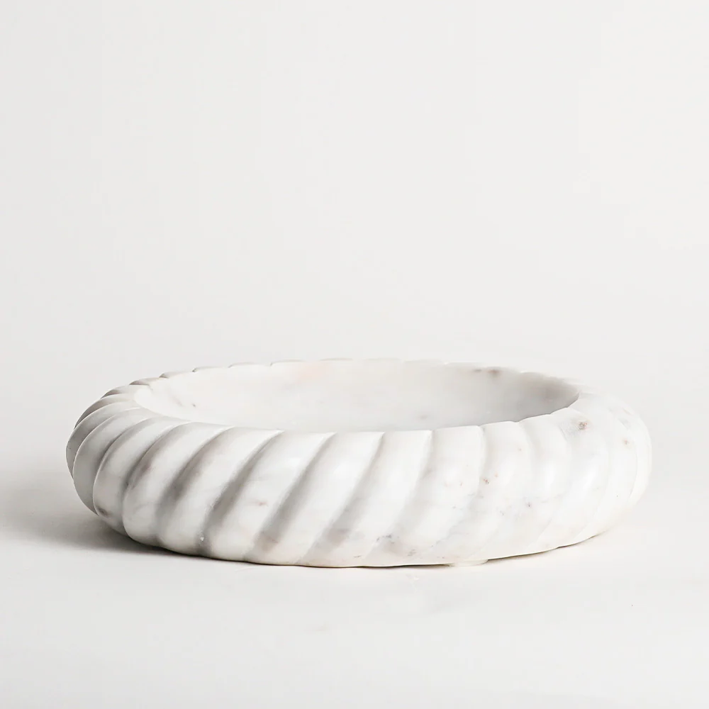 Ceres Round Marble Urli Medium - White - Image 3
