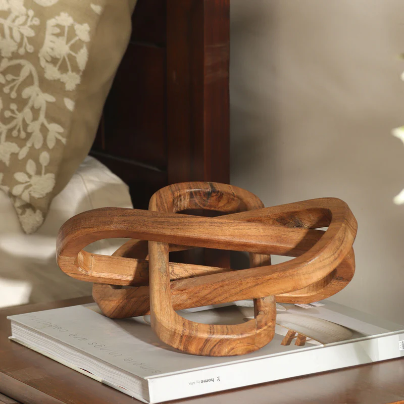 Chainlink Wooden Decorative Accent - Image 4