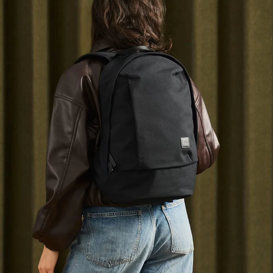 Classic Backpack Third Edition 20L - Black - Image 2