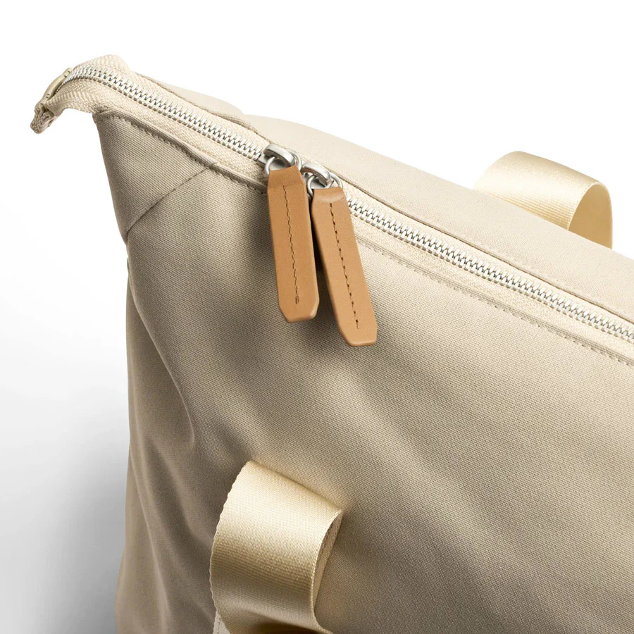 Classic Getaway Bag 28L - Tahini - Image 15