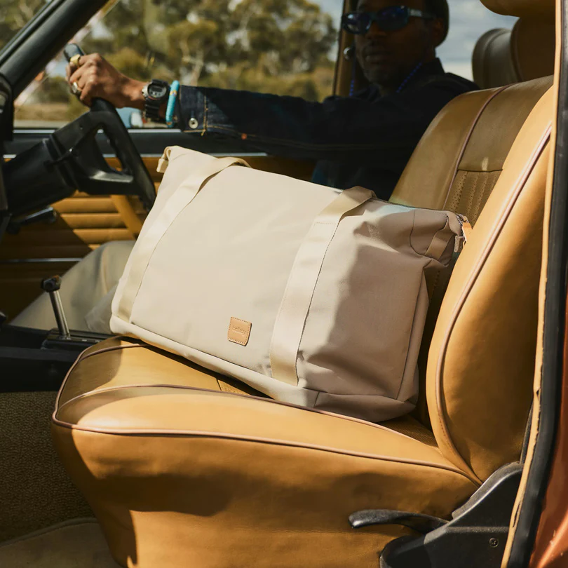 Classic Getaway Bag 28L - Tahini - Image 17