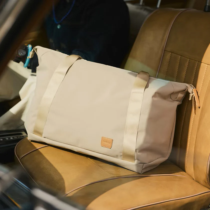 Classic Getaway Bag 28L - Tahini - Image 4