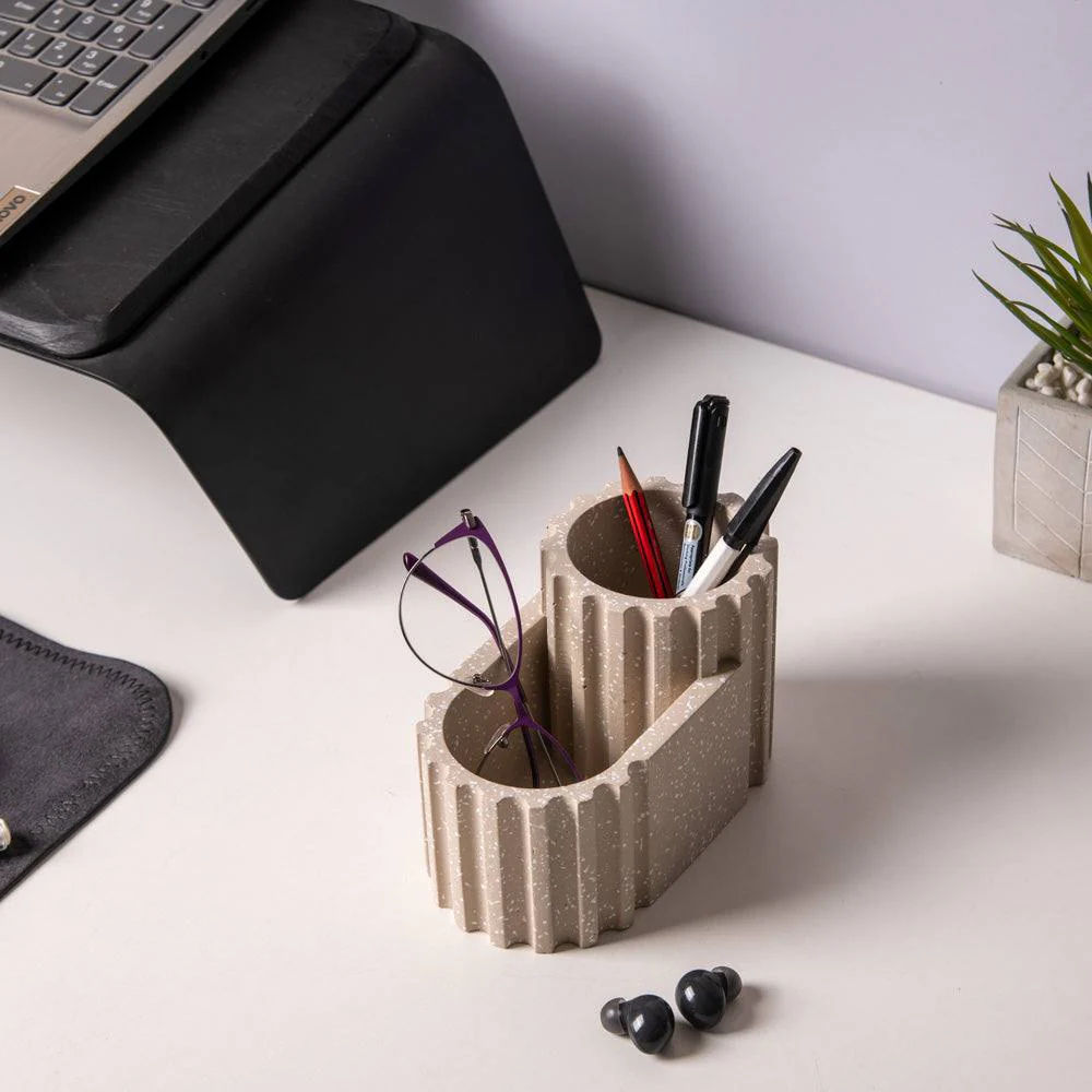Crest Pen Holder - Speckled Taupe - Image 4