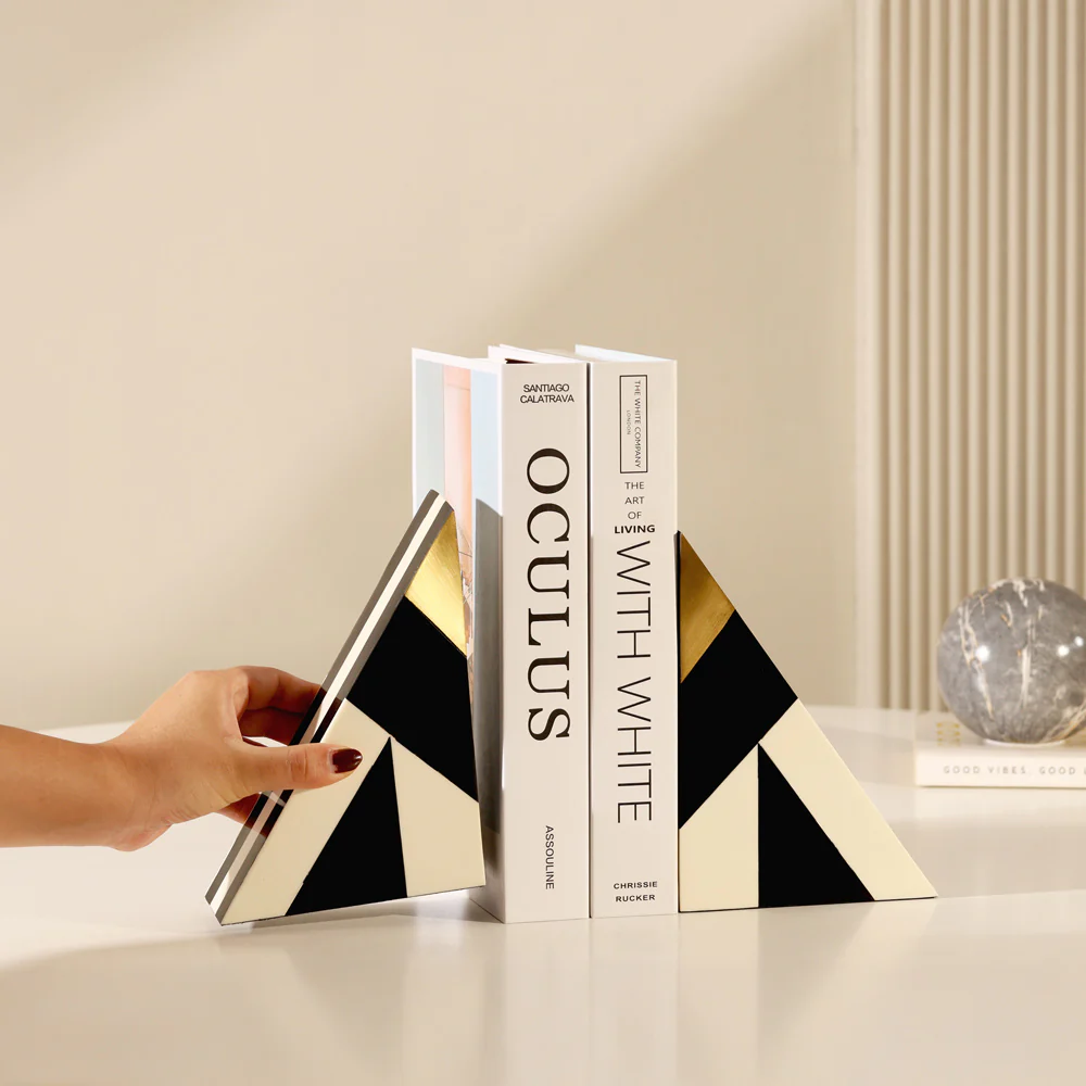 Cubist Triangular Bookends, Set of 2 - Monochrome Gold - Image 4