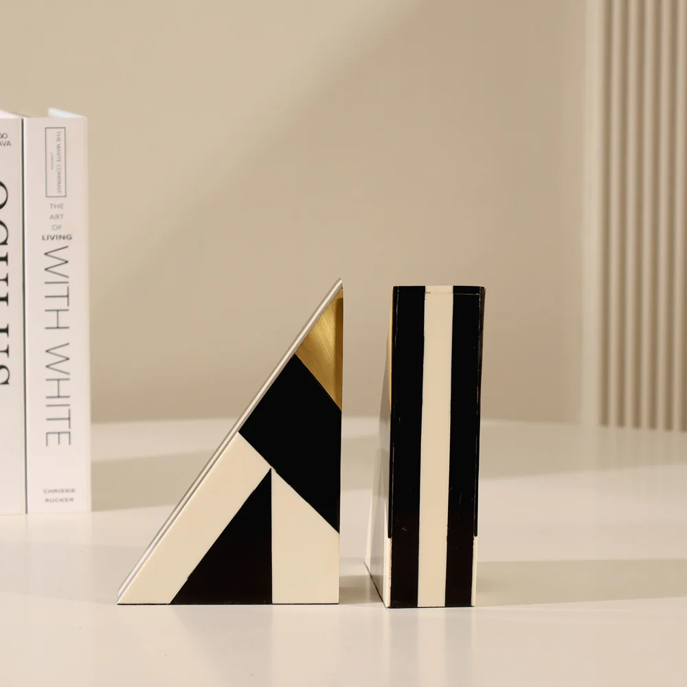 Cubist Triangular Bookends, Set of 2 - Monochrome Gold - Image 5