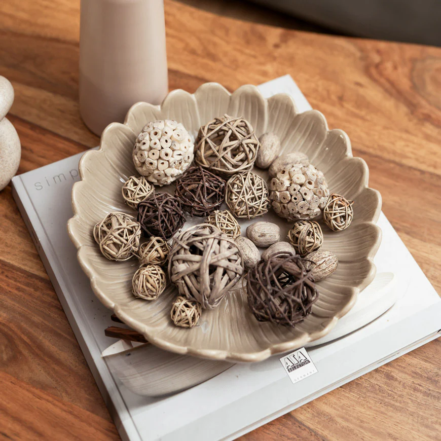 Dagny Deep Plate Medium - Beige - Image 3