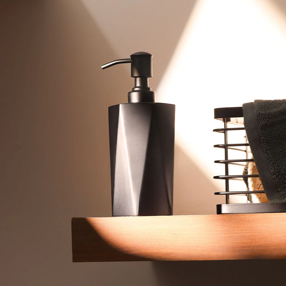 Duke Soap Dispenser - Black - Image 2