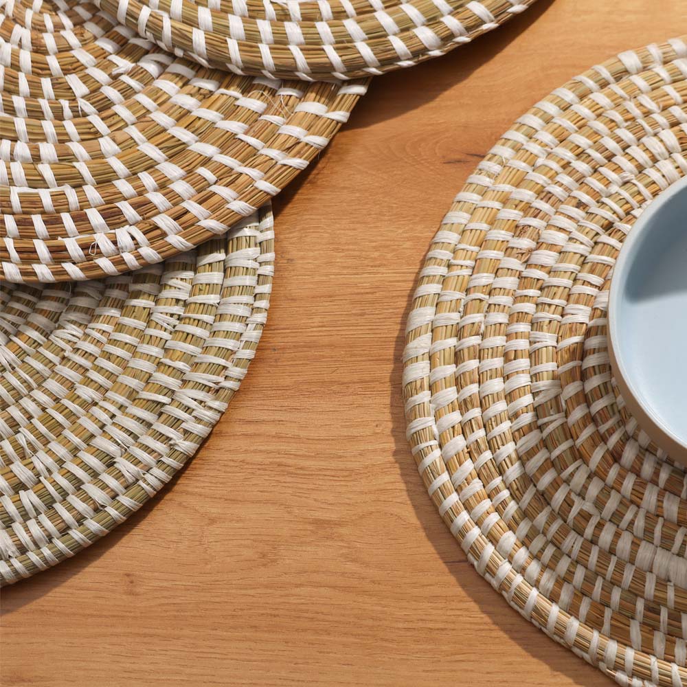 Elio Kaisa Round Placemats Large, Set of 4 - Natural - Image 5