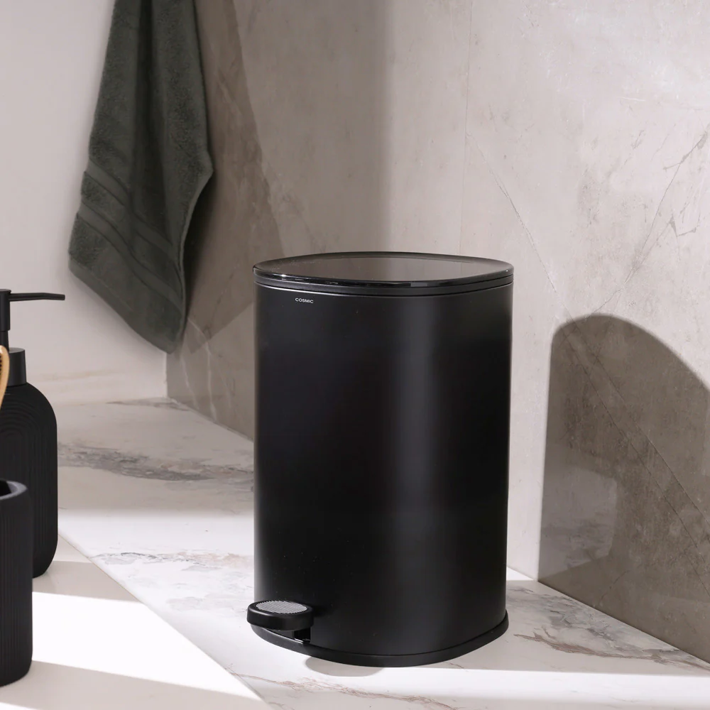 Essentials Sqround Pedal Bin 5L - Black - Image 2