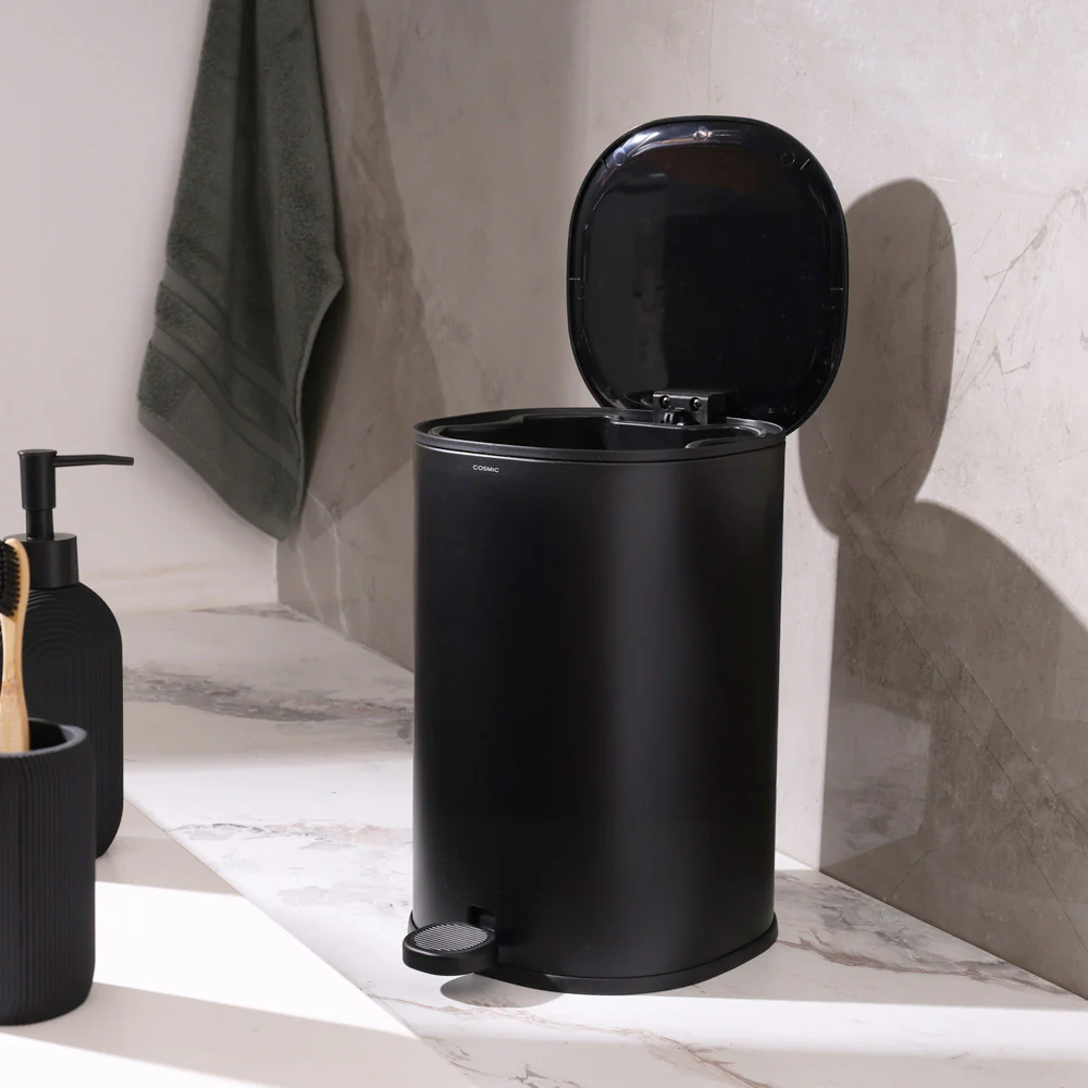Essentials Sqround Pedal Bin 5L - Black - Image 3