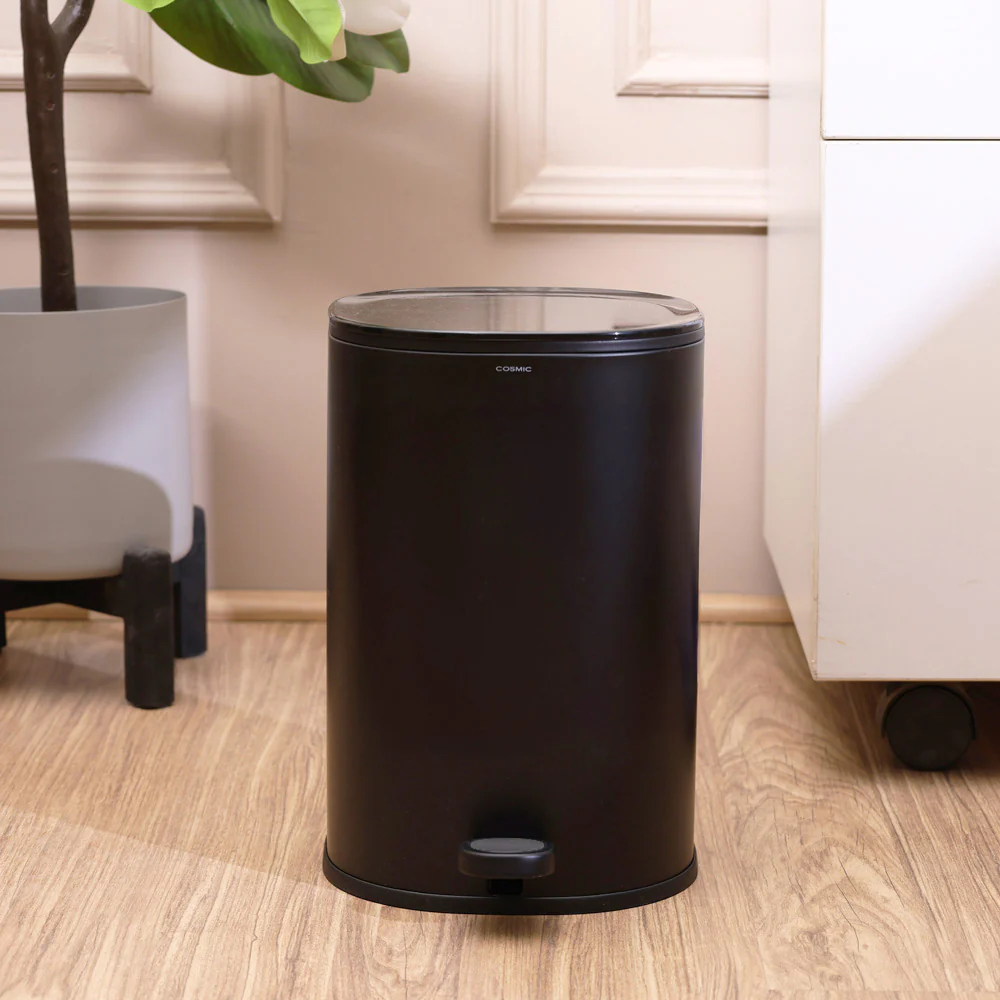 Essentials Sqround Pedal Bin 5L - Black - Image 6