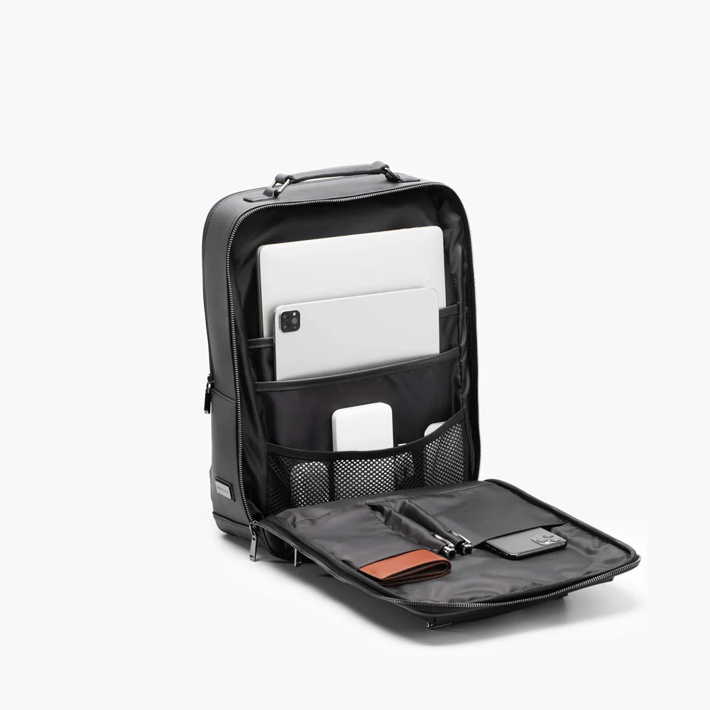 Explorer Light Backpack Plus 16L - Black - Image 4