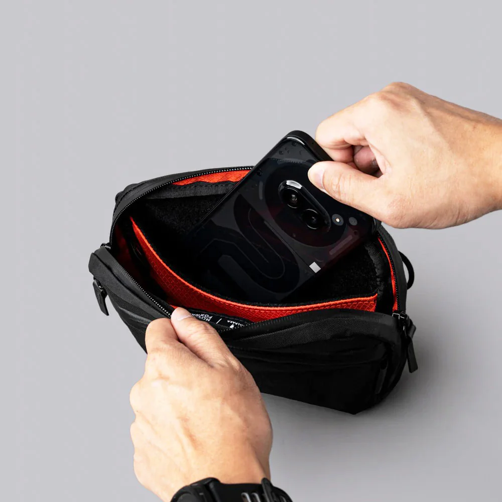Flight Sling Bag 1L - Black VX42 - Image 9
