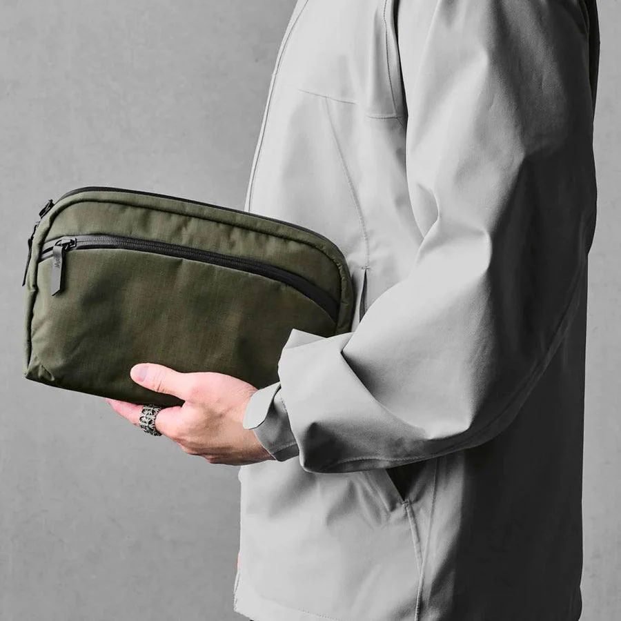 Flight Sling Bag 2L - Axoflux Green - Image 4