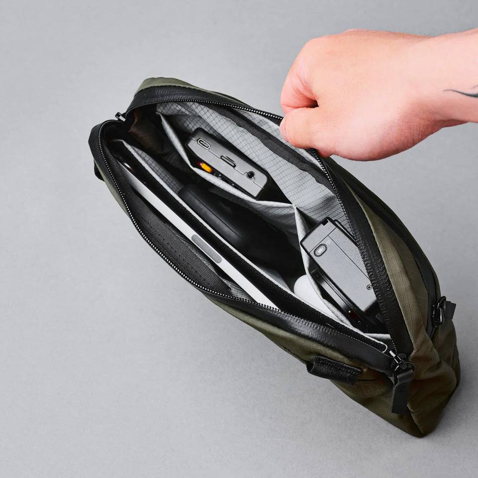 Flight Sling Bag 2L - Axoflux Green - Image 6