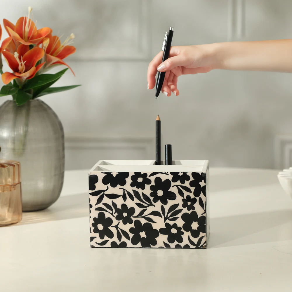 Francis Cutlery Holder - Monochrome - Image 4