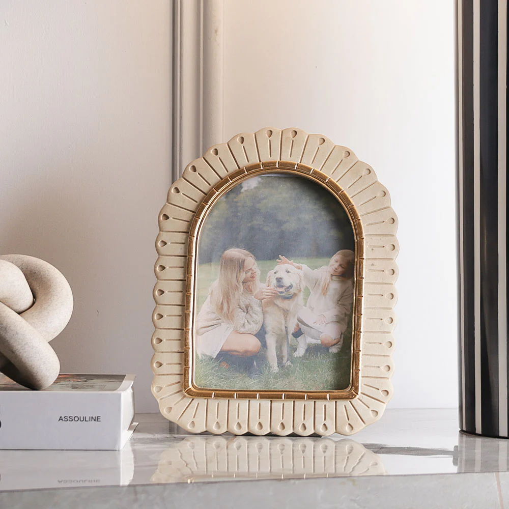 Frieze Portrait Photo Frame Large - Ivory Gold - Image 5