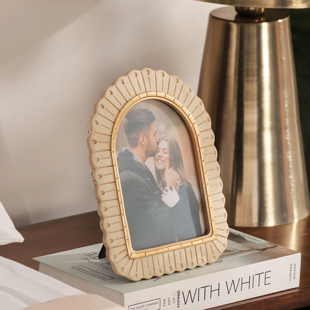 Frieze Portrait Photo Frame Large - Ivory Gold - Image 6
