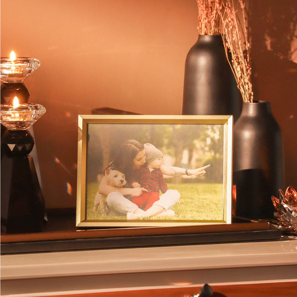 Gleam Metal Photo Frame Large - Gold - Image 4