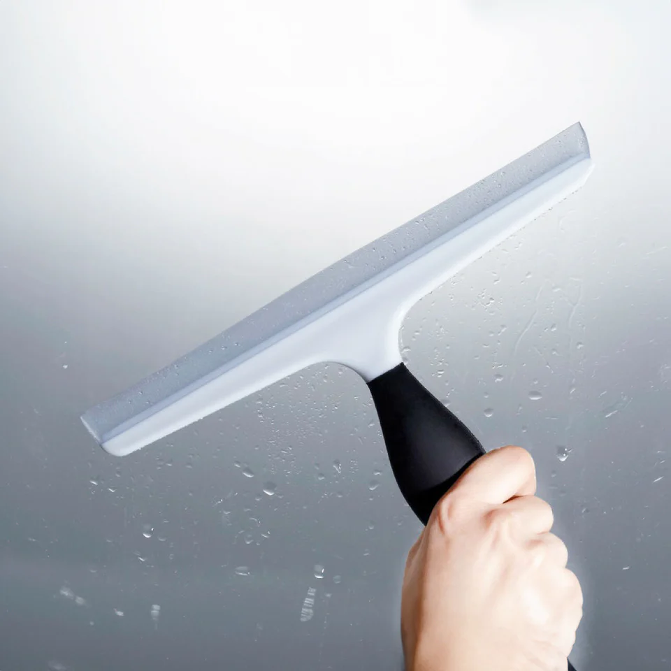 Good Grips All-Purpose Squeegee - Image 2