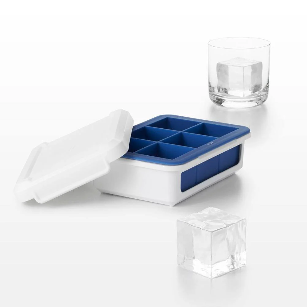 Good Grips Ice Cube Tray with Lid - Large Cubes - Image 3