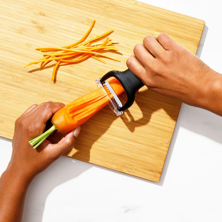Good Grips Julienne Peeler - Black - Image 11