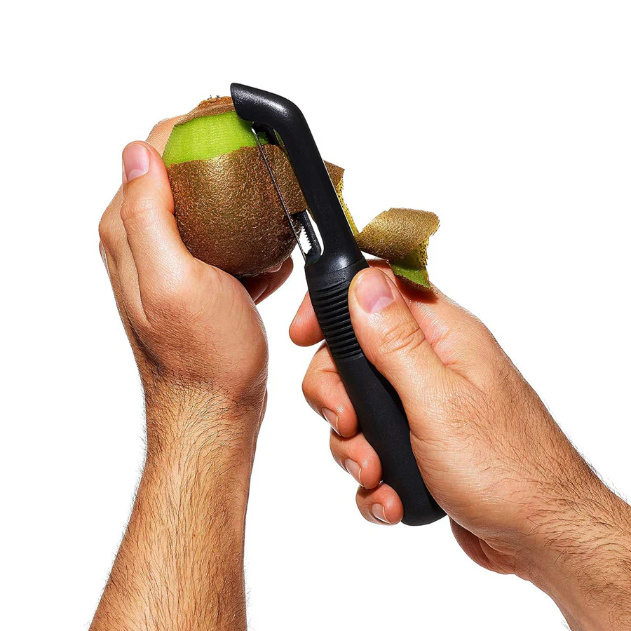 Good Grips Serrated Peeler - Black - Image 9