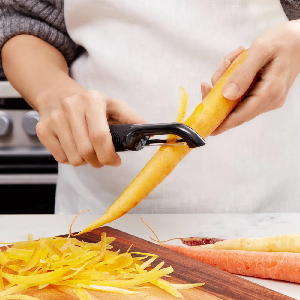 Good Grips Swivel Peeler